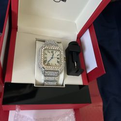 Watch (look At Description)