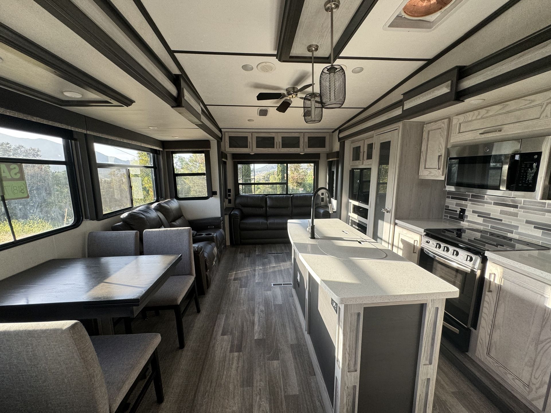 2021 Keystone Montana 330rl