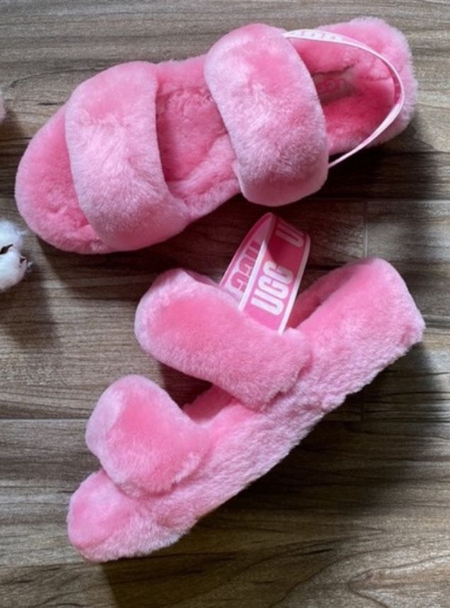 Ugg Slippers Pink Size8