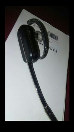 Plantronic Bluetooth earpiece with charging stand