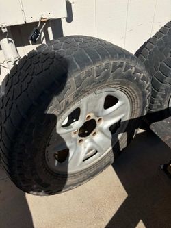 Wheels/tires