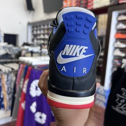 Jordan 4 Retro Rare air