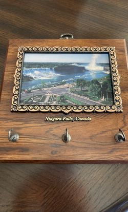 Key Chain Hook And Photo Wall Hanging  Medium Brown 