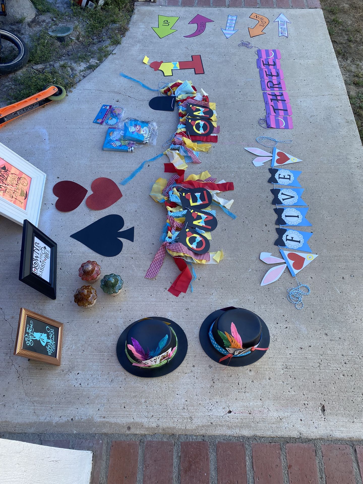 Alice In Wonderland Party Decorations