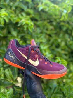 Size 12 - Nike Kobe 9 EM Deep Garnet Basketball Sneakers 646701-678 Preowned