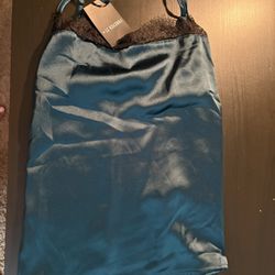 BRAND NEW! FOREVER 21 LACE TRIM TANK