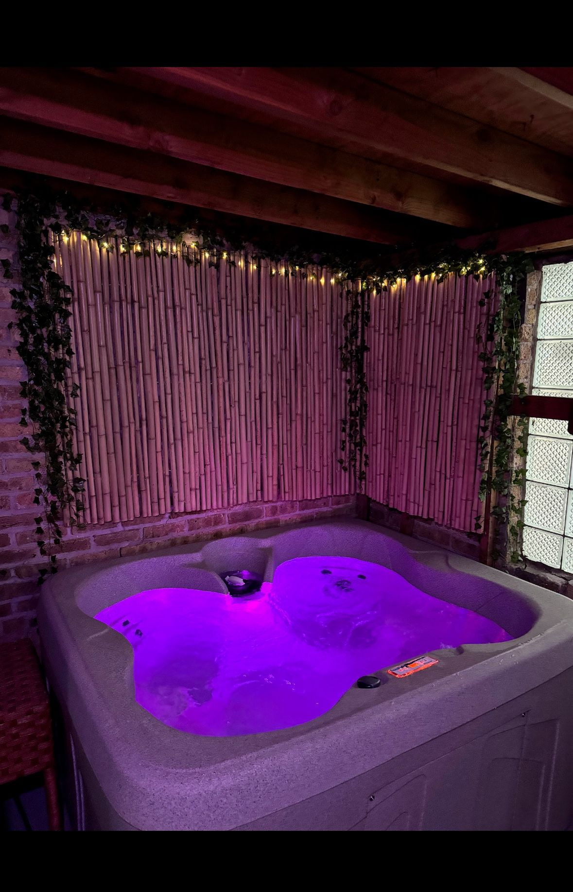 4 Person Hot Tub