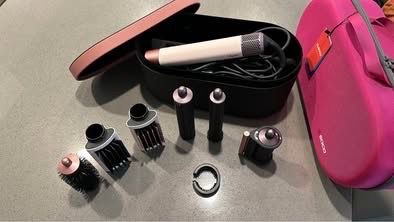 Dyson Airwrap ceramic pink and travel case