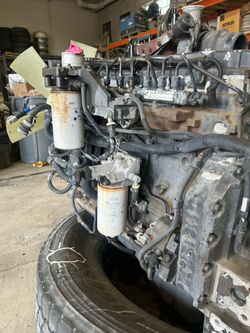Cummins engine QSB 6.7