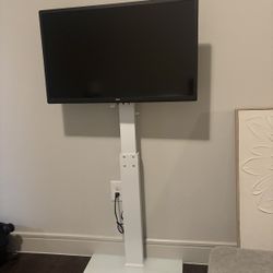 28 inch Roku tv (comes with remote) with stand 