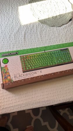 Minecraft Razer Blackwidow V4 X mechanical gaming keyboard