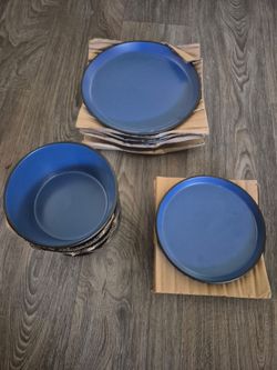 Dinner  plates