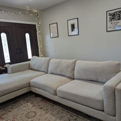 Large Couch With Chaise (Off White)