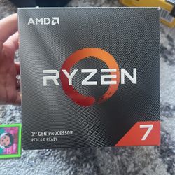 AMD RYZEN 7 3700x