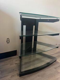 Corner tv table