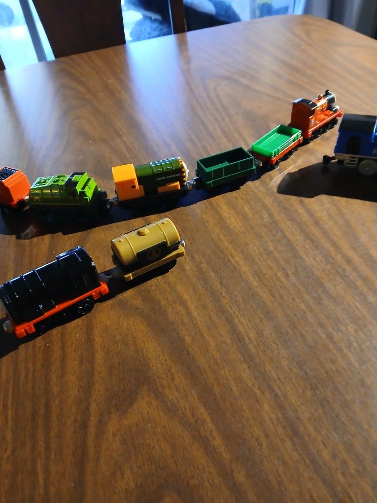 Small Magnetic Train Sets