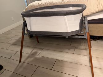 Chicco LullaGlide 3-1 bassinet