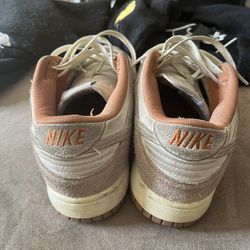 Nike Dunks Medium Curry 