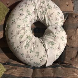 Boppy Pillow 