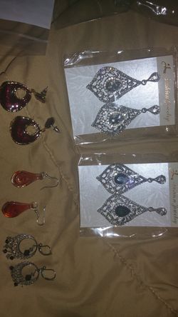 Earring lot