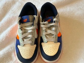 Nike Dunk Low Sneakers