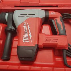 Milwaukee Corded 1 9/16 Rotary Hammer SDS Plus