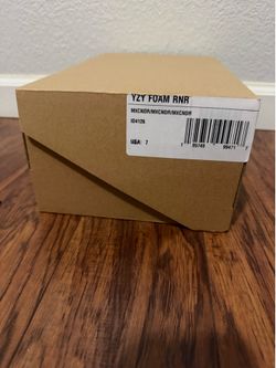 Yeezy Foam Runner Cinder
