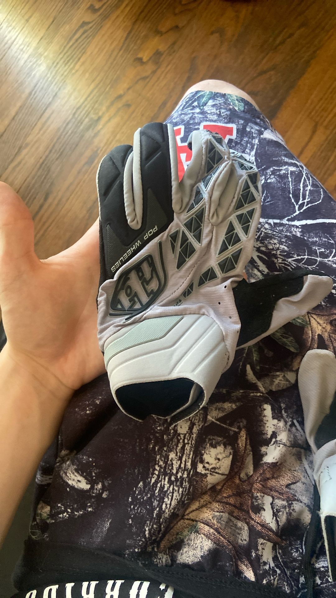 large riding gloves adult/teen
