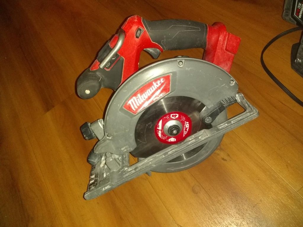 Milwaukee Circular Saw