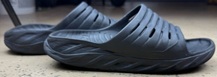 Hoka slide men 11