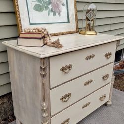 Dresser Vintage 3 Drawer