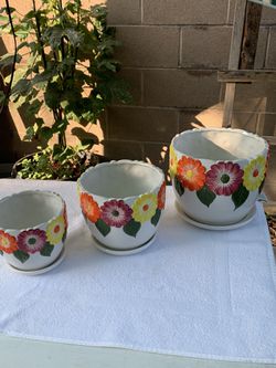 Flower pots set of three