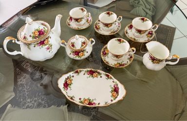 Royal Albert Old Country Roses Tea Set