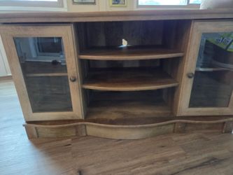 TV CONSOLE