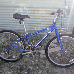 Schwinn Frontier Mountain Bike – Great Condition – Ready to Ride!
​