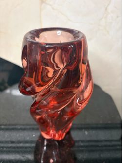 Vintage pink twisted art heavy glass vase 7”tall