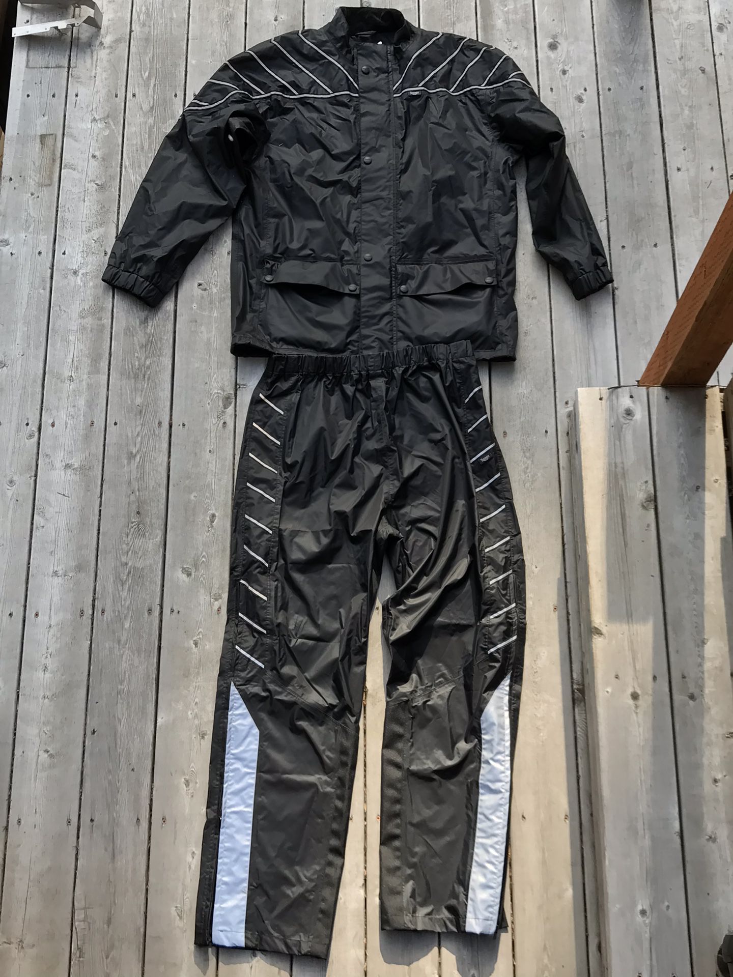 Triumph motorcycles rain suit XL men $100