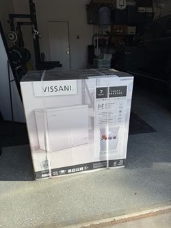 Vissani 7 Cu. Ft. Chest Deep Freezer (new)