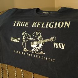 True Religion Men's T-shirt. 