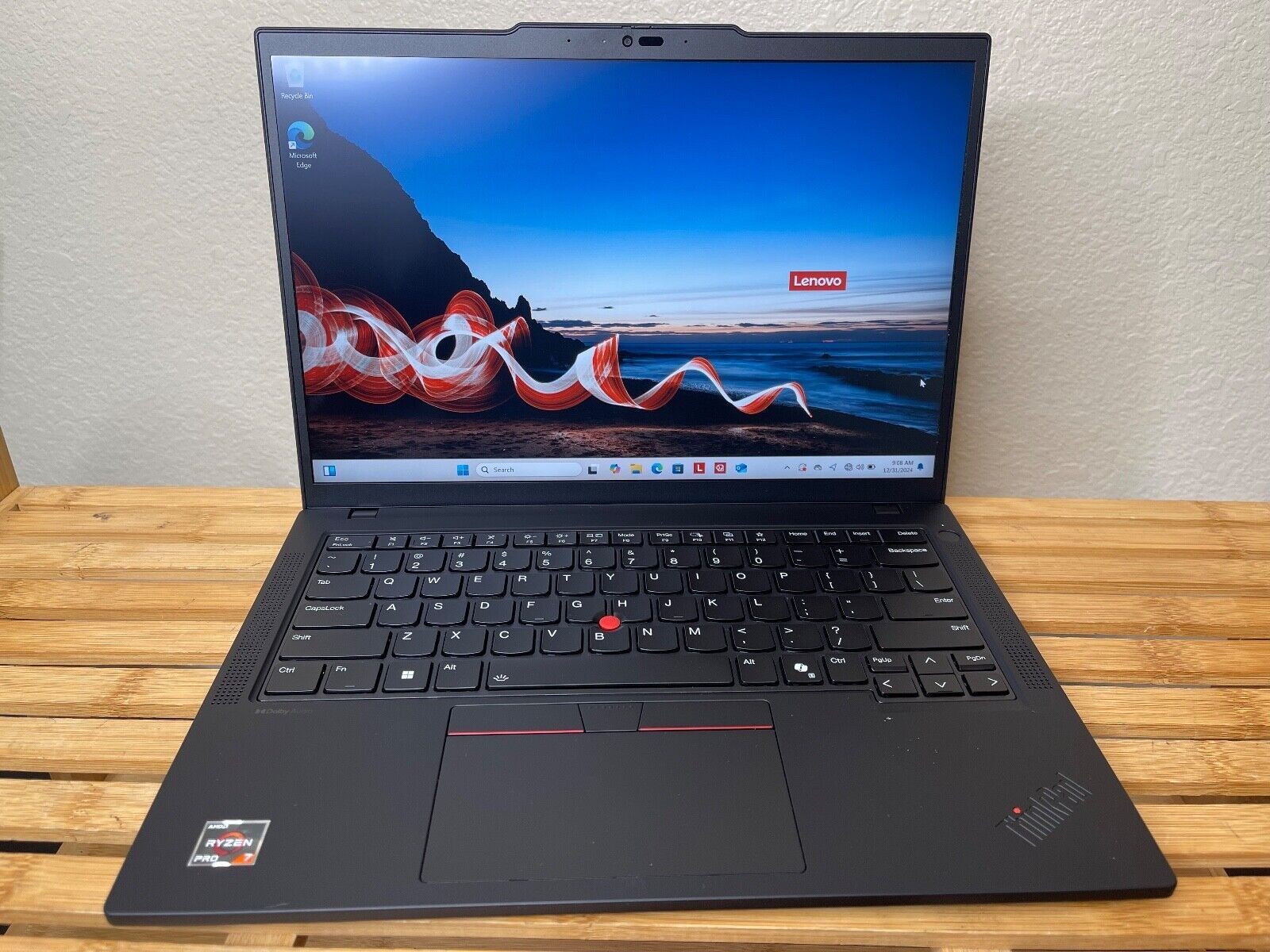 Lenovo Thinkpad T14 Gen 5 14" Touchscreen AMD Lyzeen 7 Pro 512GB SSD 16GB Ram