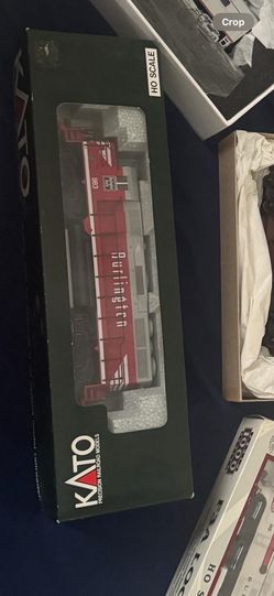 Walthers Ho Scale Railroad , Kato Precision Railroad , F3A Locomotive Ho Scale 