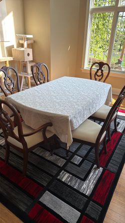 Dining room table