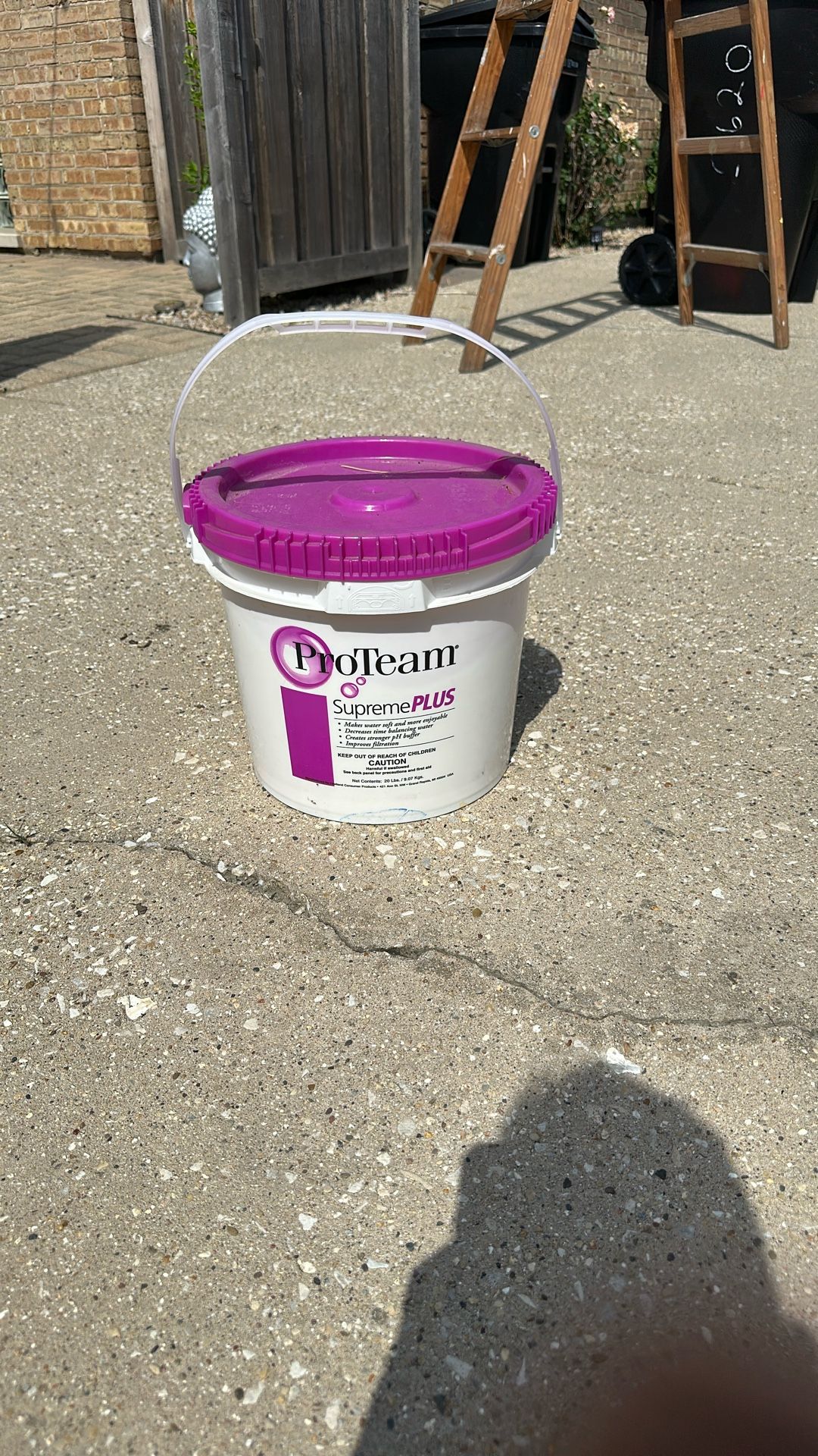 Pro Team Supreme Plus 20lbs