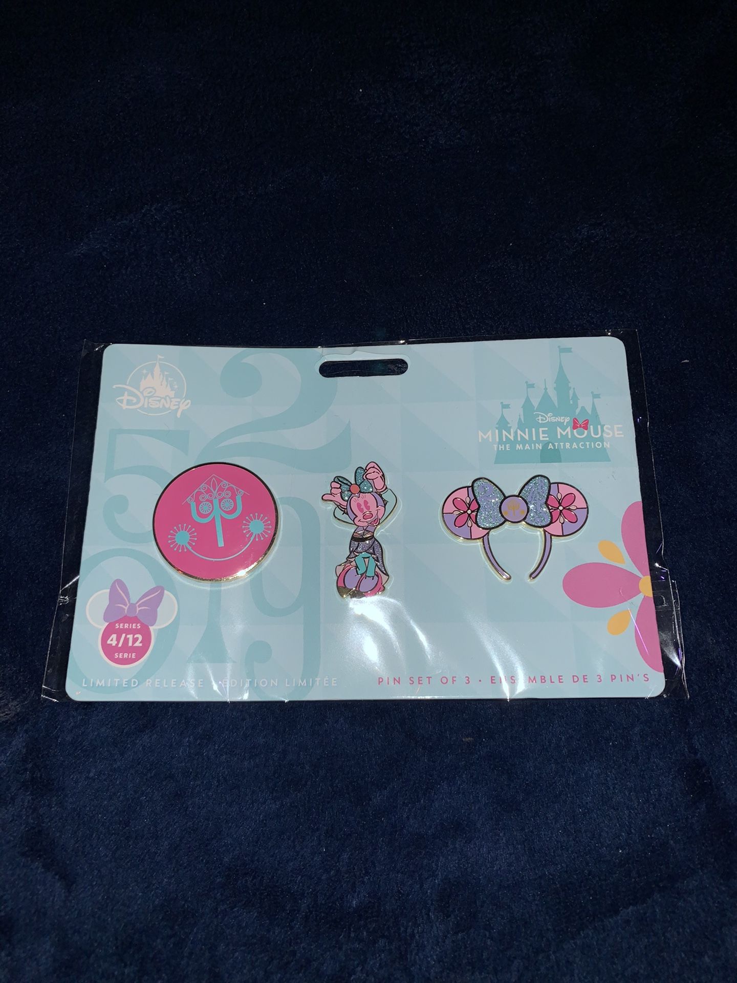 Minnie Mouse The Main Attraction Pins