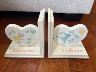 Wooden Heart Shaped Personalized Bookends