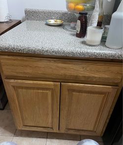 Kitchen cabinet