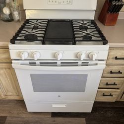GE 30” Freestanding Gas Range