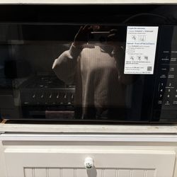 Mainstays Microwave $100