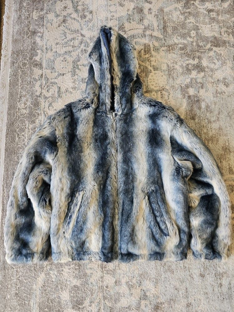 Supreme Men's Ice Blue Reversible Faux Fur Hooded Jacket Size US Medium