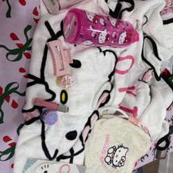 Hello Kitty Bundle 